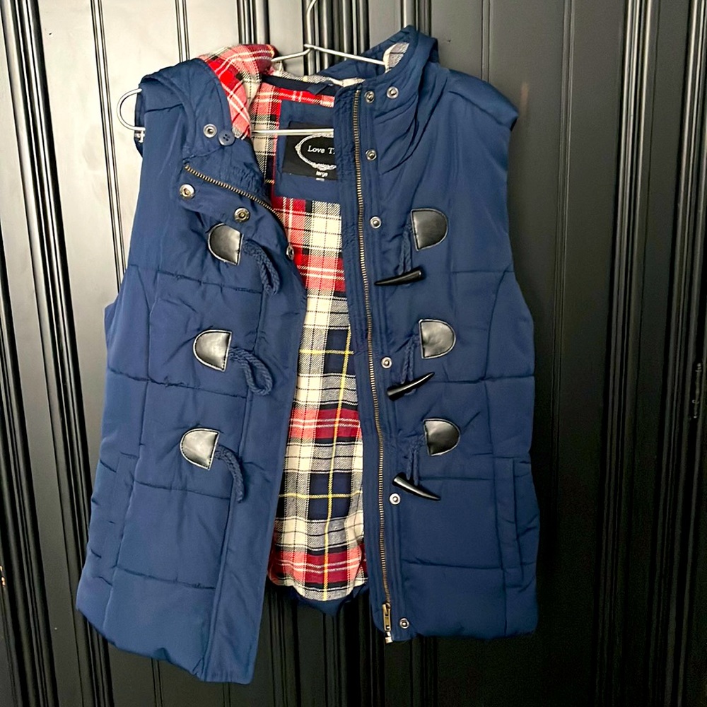 Women’s cute winter puffer vest